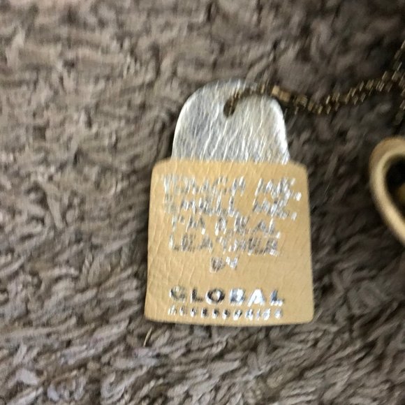 Global Accessories Women's Leather Handbag - Picture 2 of 8